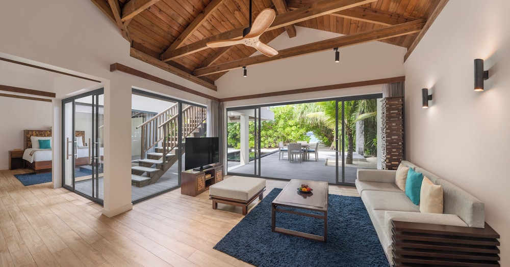 Sunset Beach Villa with Private Pool photo 2
