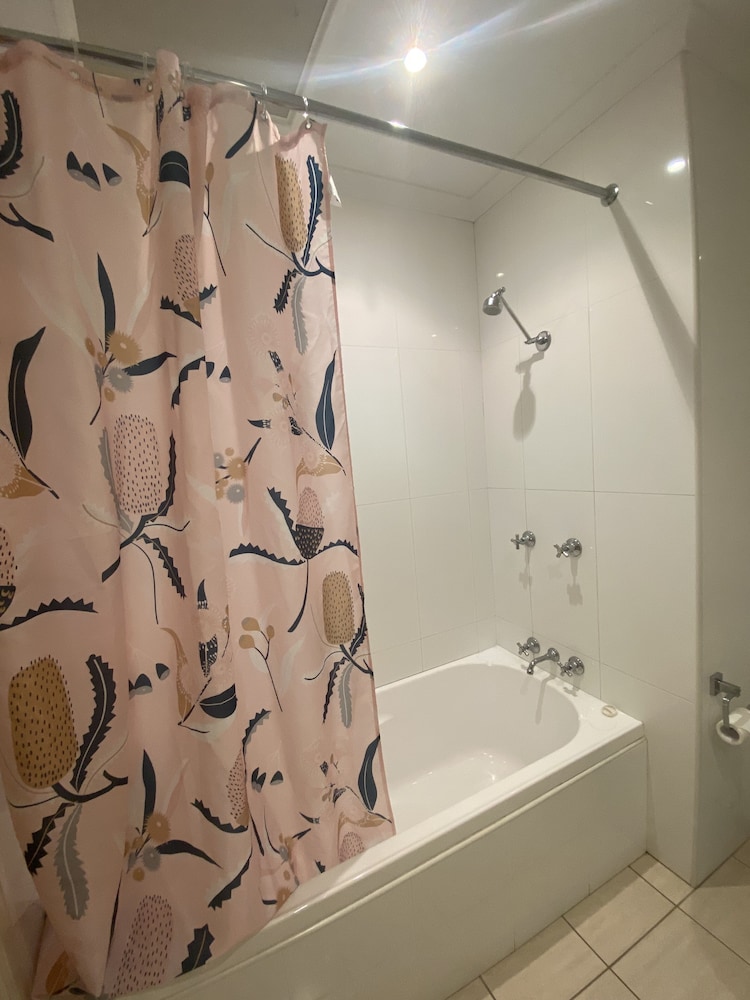 Executive Room, Non Smoking (Executive Queen) photo 3