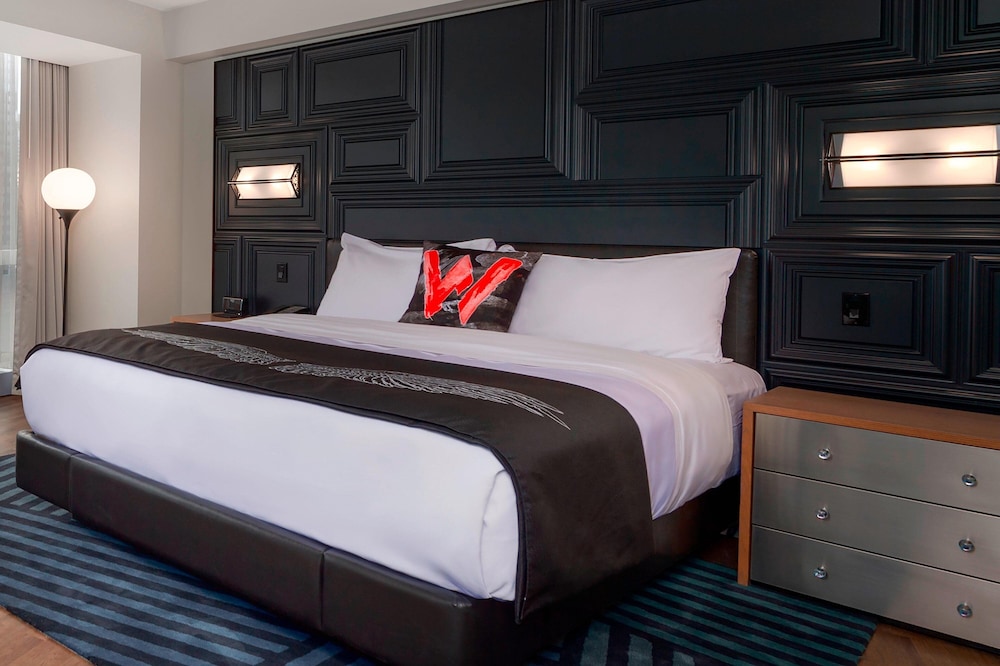 Room, 1 King Bed - Photo 8