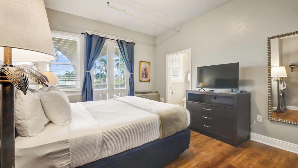 Premier Room, 1 King Bed with Sofa bed, Terrace, Garden View