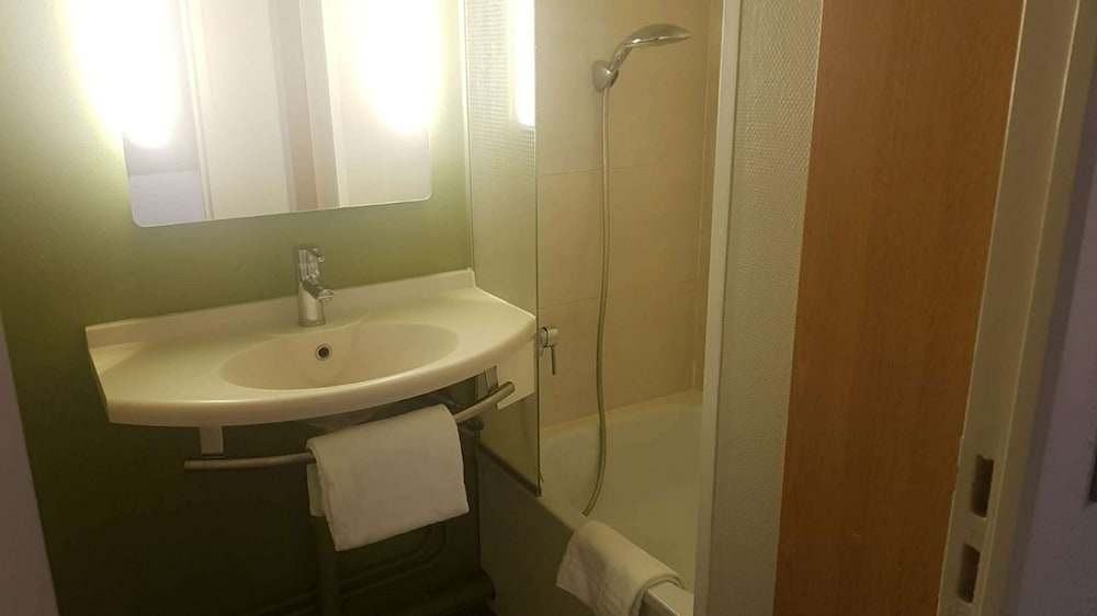 Standard Room, 1 Double Bed photo 2