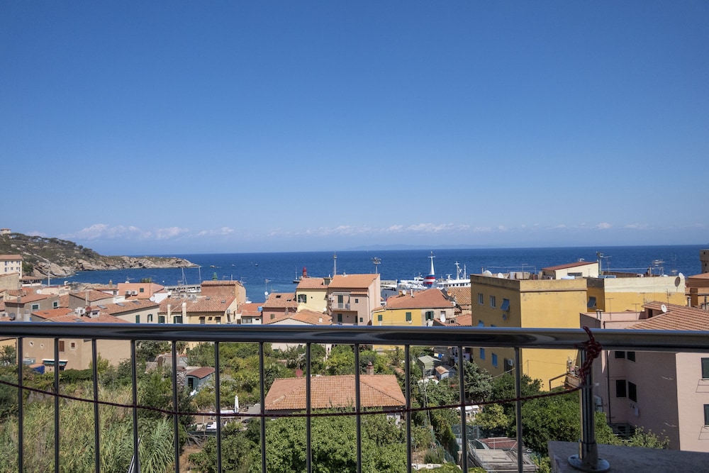 Double Room, Balcony, Sea View photo 3