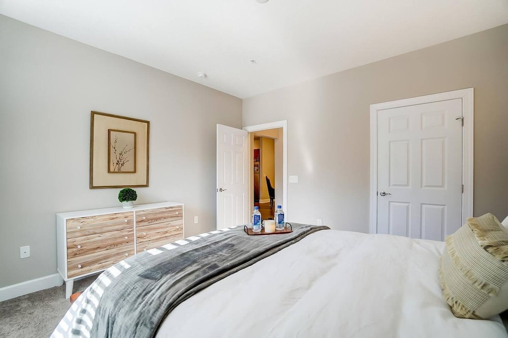 Polaris Luxury 2BR WFH Ready Pet Friendly, Billede 11