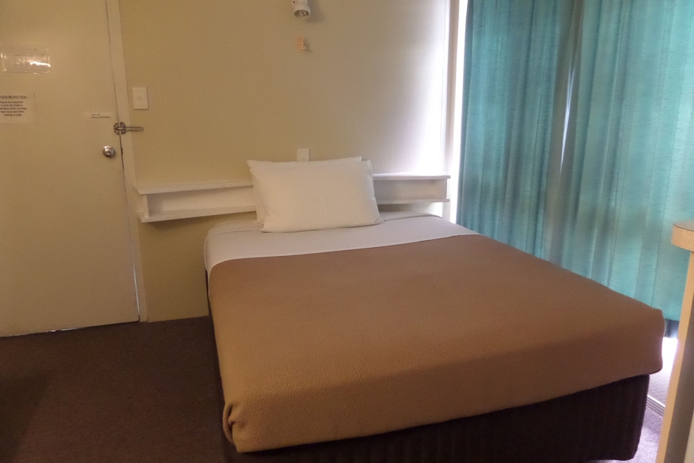 Standard Suite, 1 Bedroom, Non Smoking (single standard) photo 2