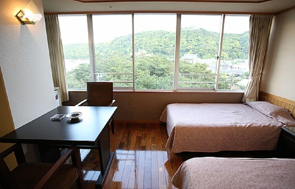 Japanese Western Room, Smoking, Seafood Kaiseki Dinner / Breakfast in Private Room - Photo 5