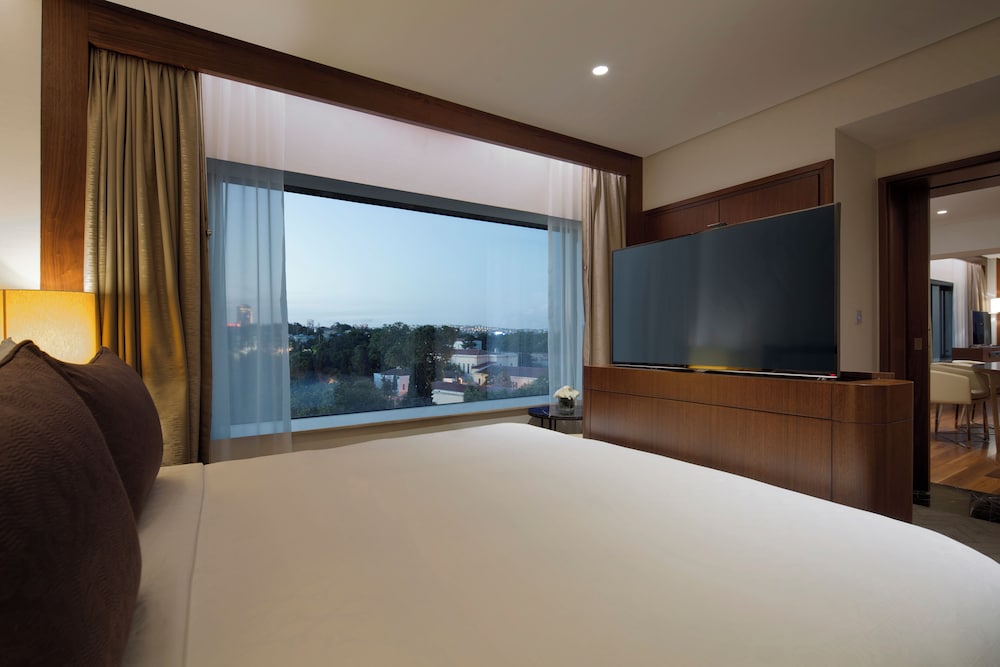 Two Bedroom Deluxe Suite with Kitchen, Bosphorus View