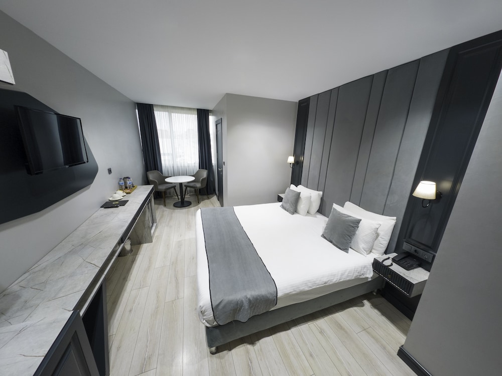 Deluxe Double Room - Photo 1