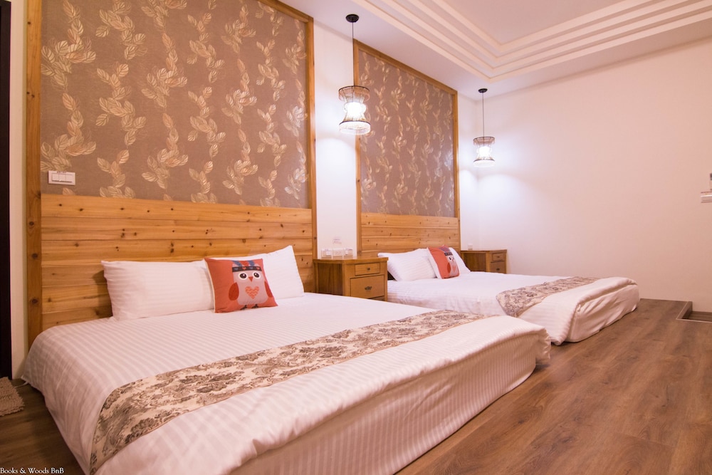 Family Room (-B-) photo 2