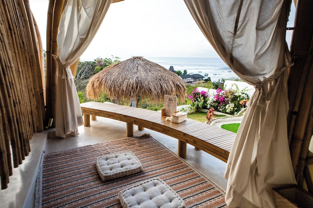 Shell Villa with Rooftop Pool View - Photo 5
