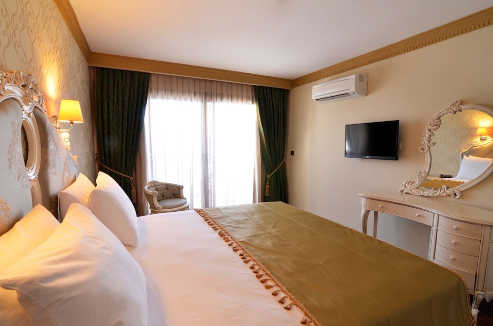 Studio Suite, 1 Bedroom, Sea View thumbnail 5