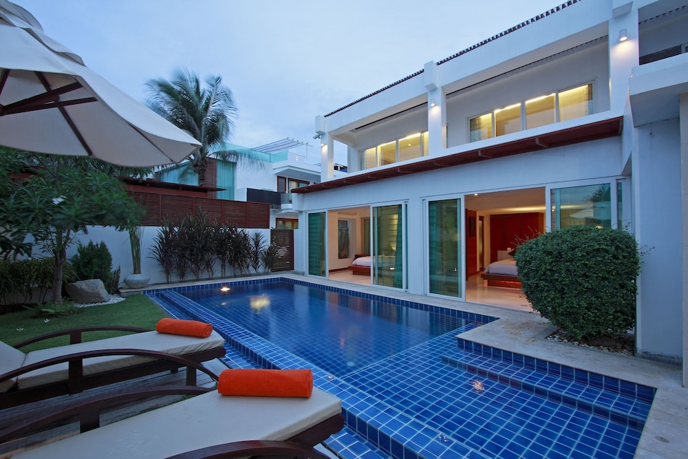 Beachfront Grand Pool Villa - Free Daily Minibar - Photo 13