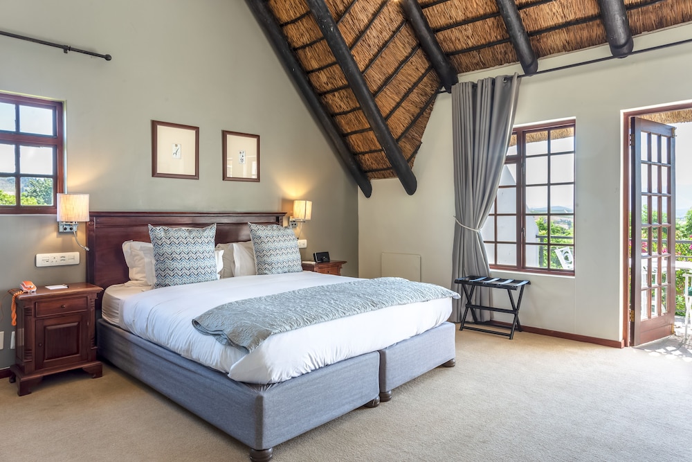 Superior Double Room, 1 King Bed, Balcony, Mountain View photo 1