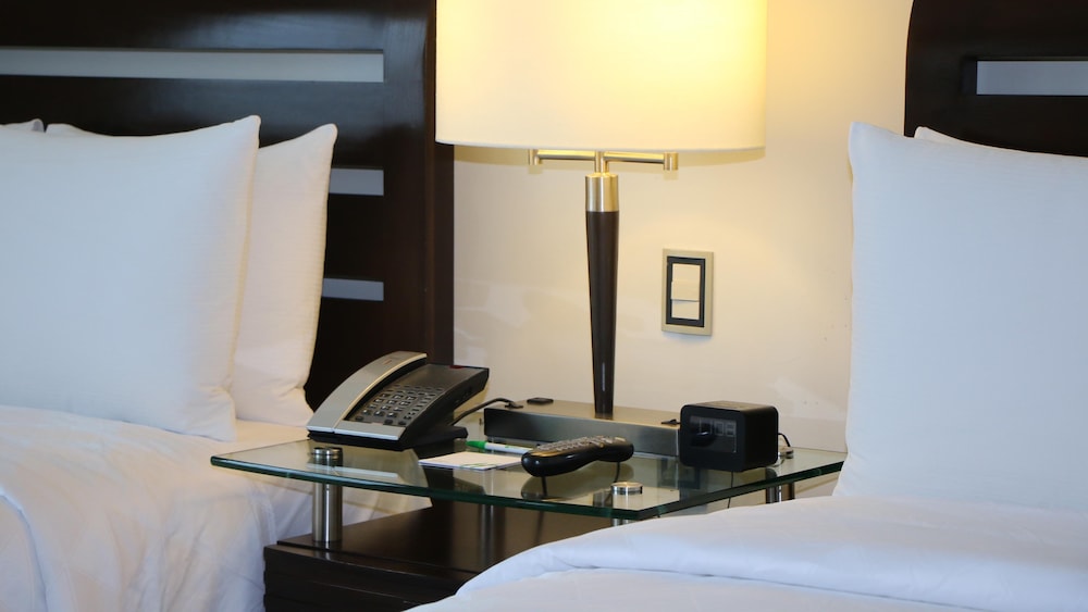 Standard Room, 2 Double Beds photo 1