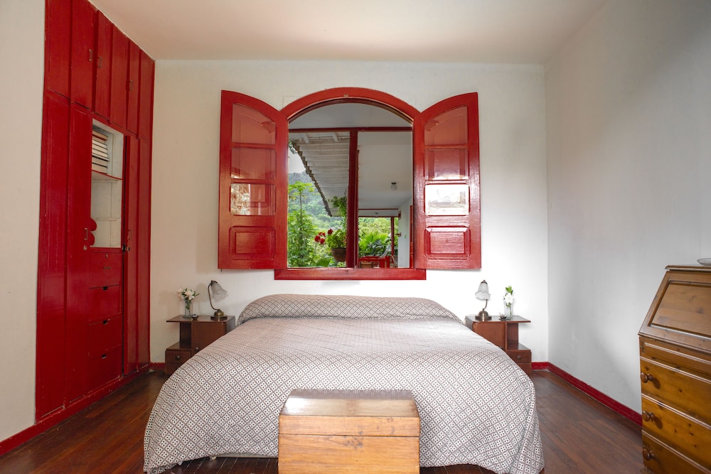 Superior Double Room, 1 King Bed, Private Bathroom, Garden View photo 1