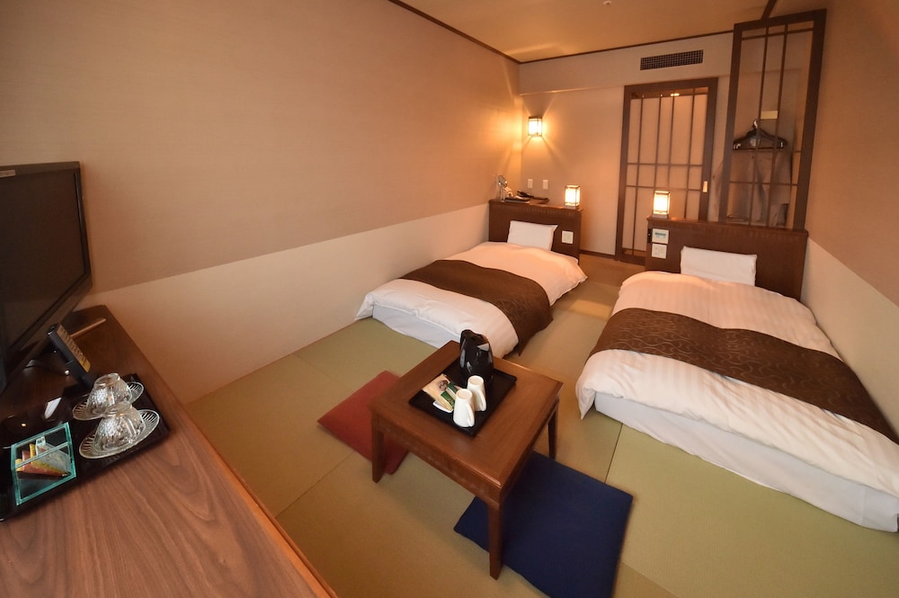 Moderate Twin Room + Tatami, Non Smoking (21sqm) photo 1