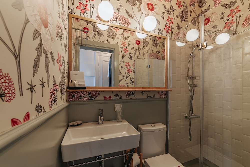 Standard Room - Photo 2
