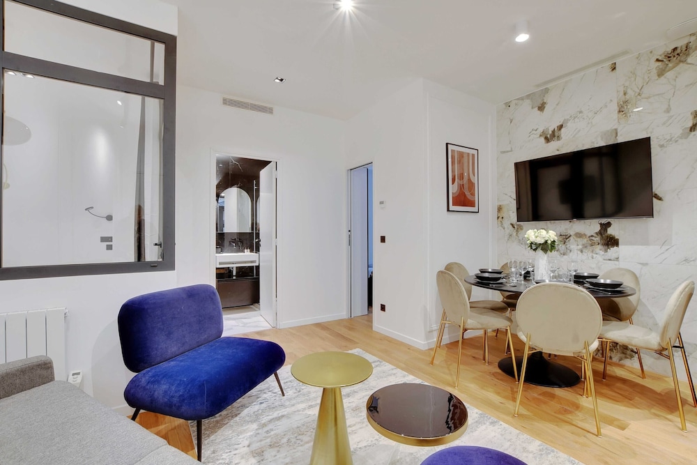 Apartment photo 3