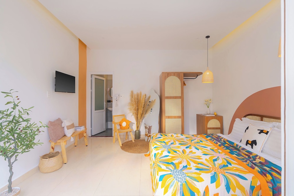Deluxe Double Room - Photo 10