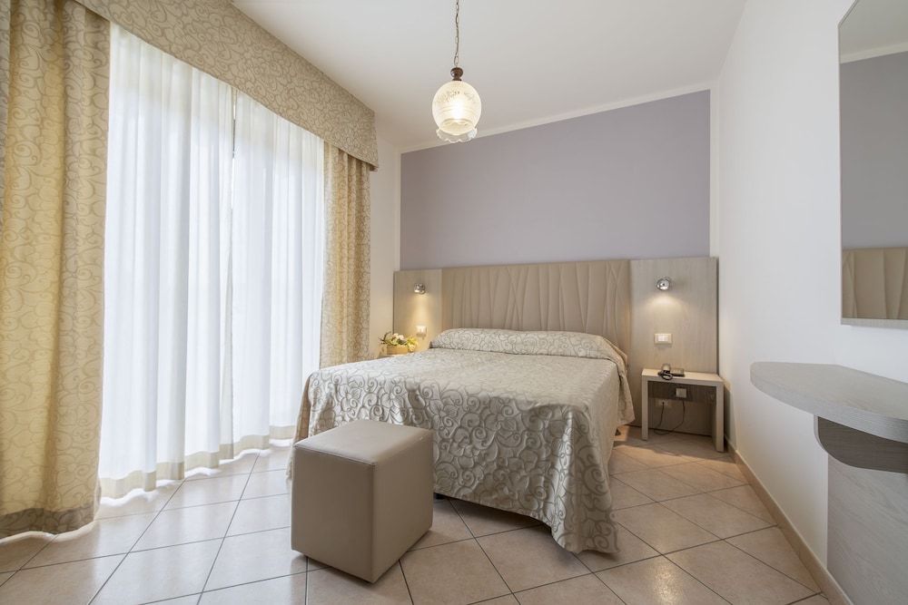 Economy Double Room, Terrace photo 1