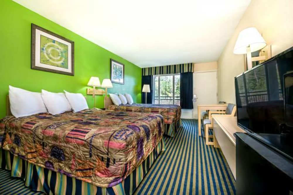 Room, 2 Double Beds, Smoking (First Floor) photo 2