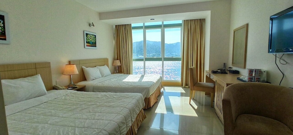 Family Room, Sea View photo 1