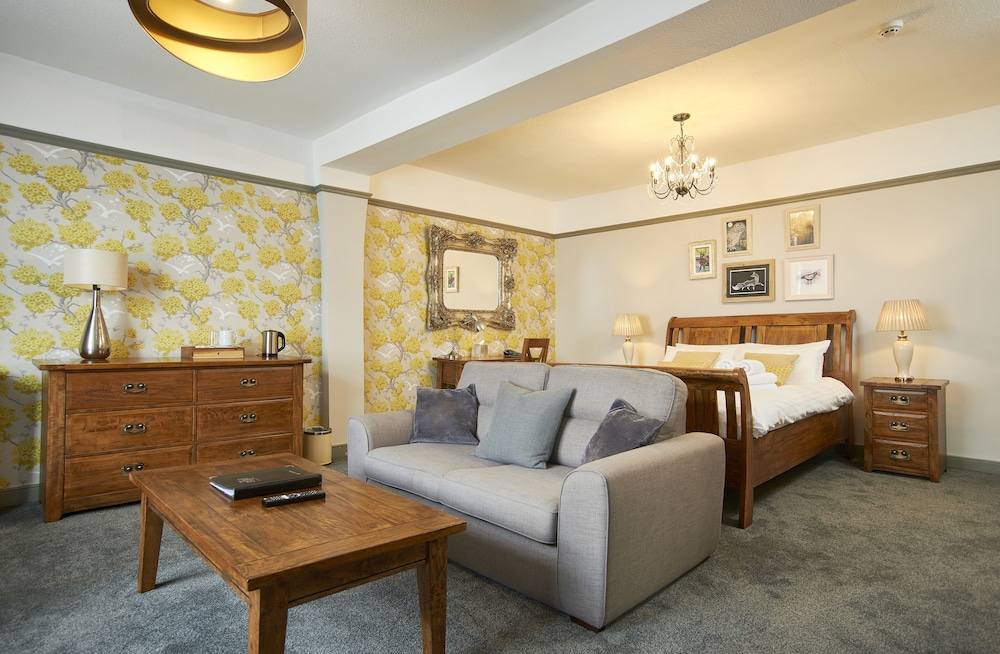 Suite, 1 King Bed (Feature) - Photo 3