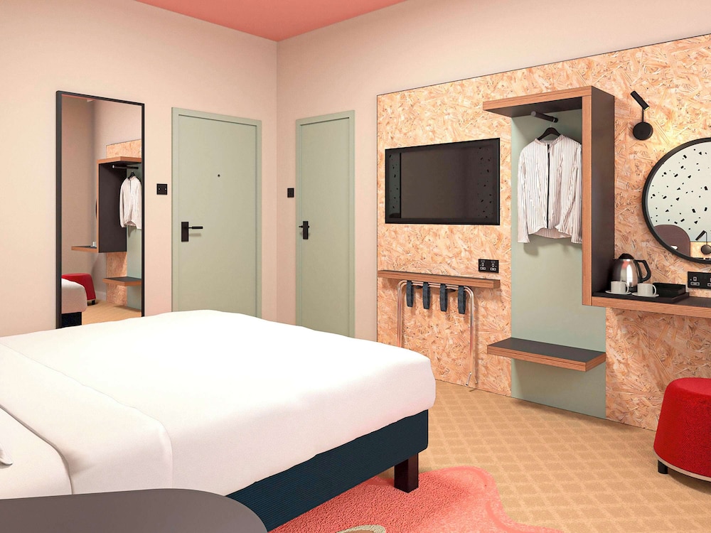 Superior Room, 1 King Bed