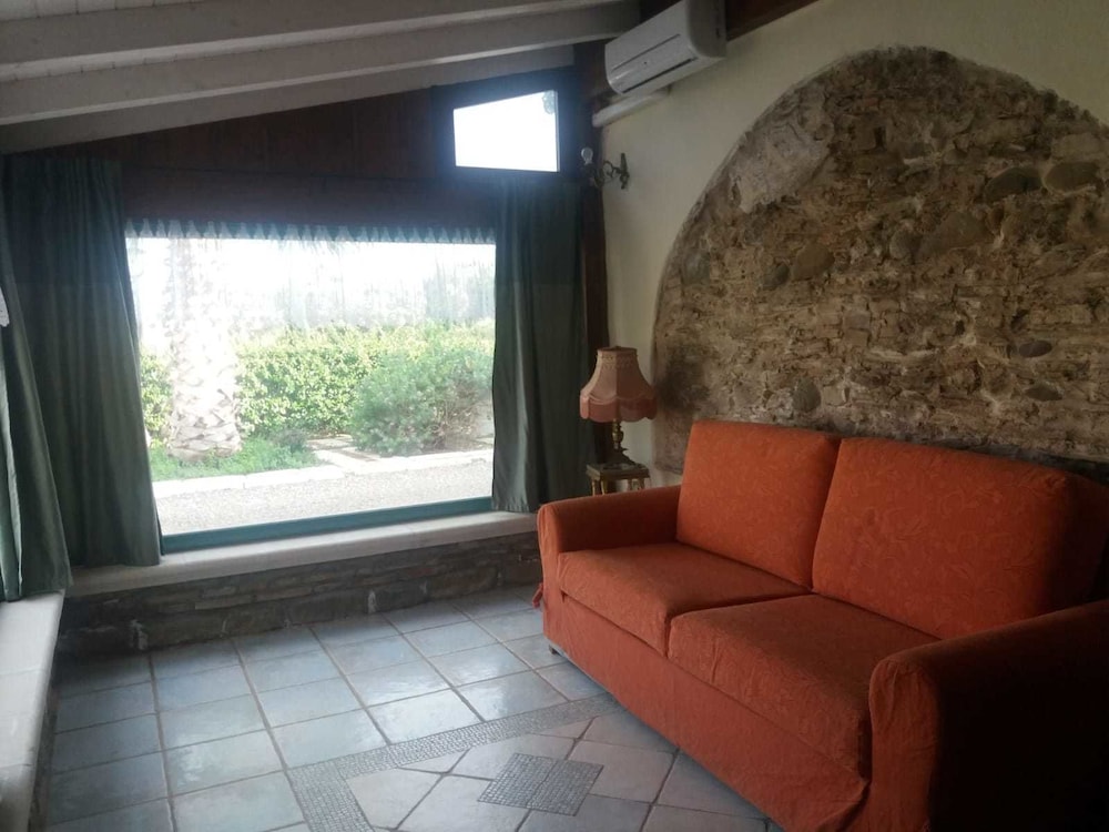 Deluxe Quadruple Room (Trullo D'Oro) photo 3