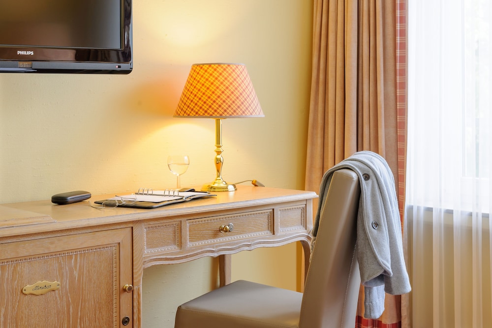 Superior Room, 1 Queen Bed - Photo 3