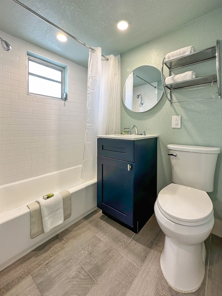 Room, 2 Queen Beds, Refrigerator & Microwave photo 3