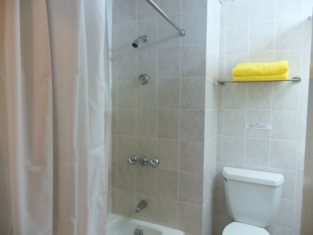 Standard Room, 1 King Bed, Ocean View