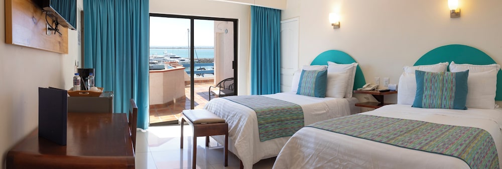 Superior Room, 2 Double Beds (View) photo 1