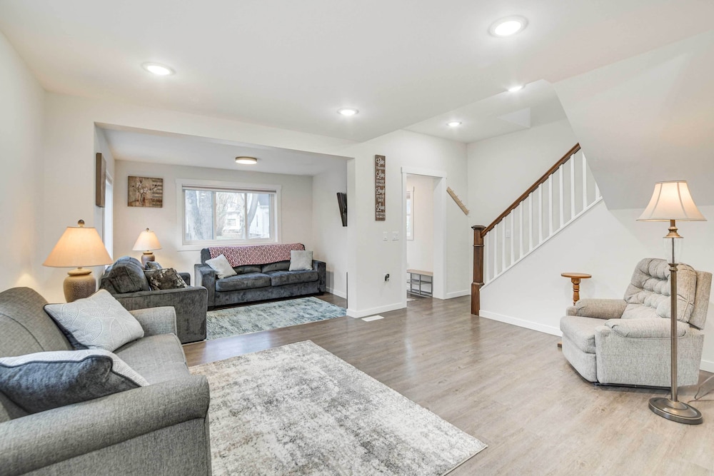 House (4 Bedrooms) photo 1