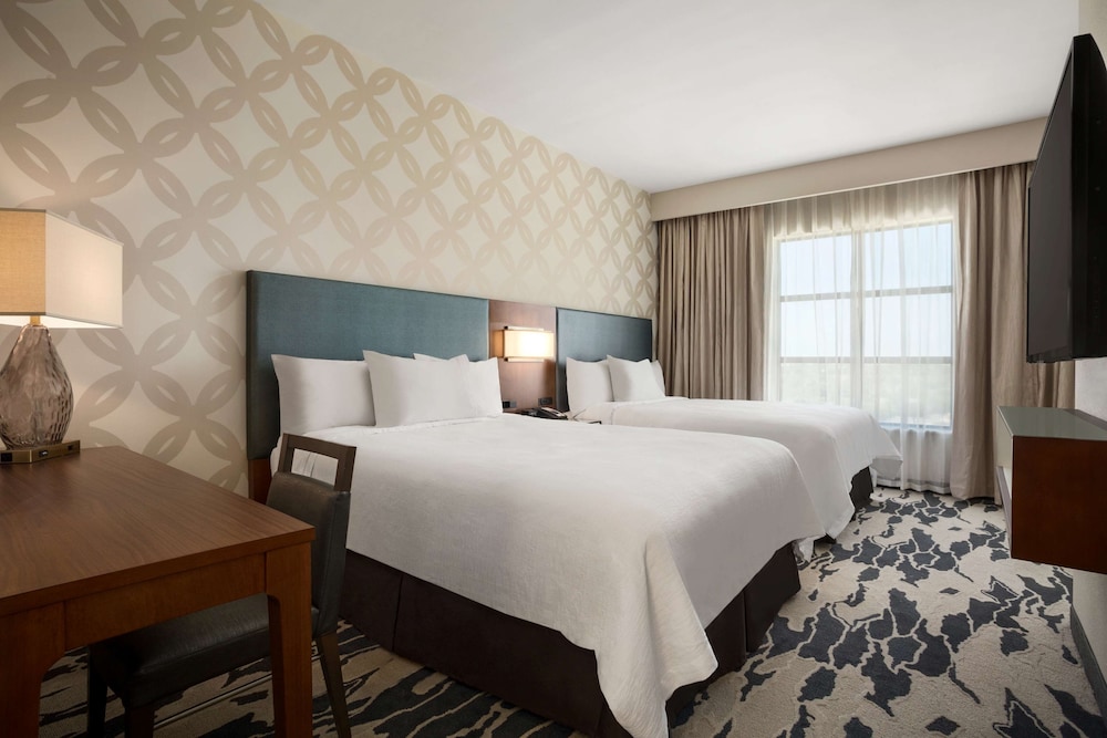 Premium Room, 2 Queen Beds, Accessible photo 3