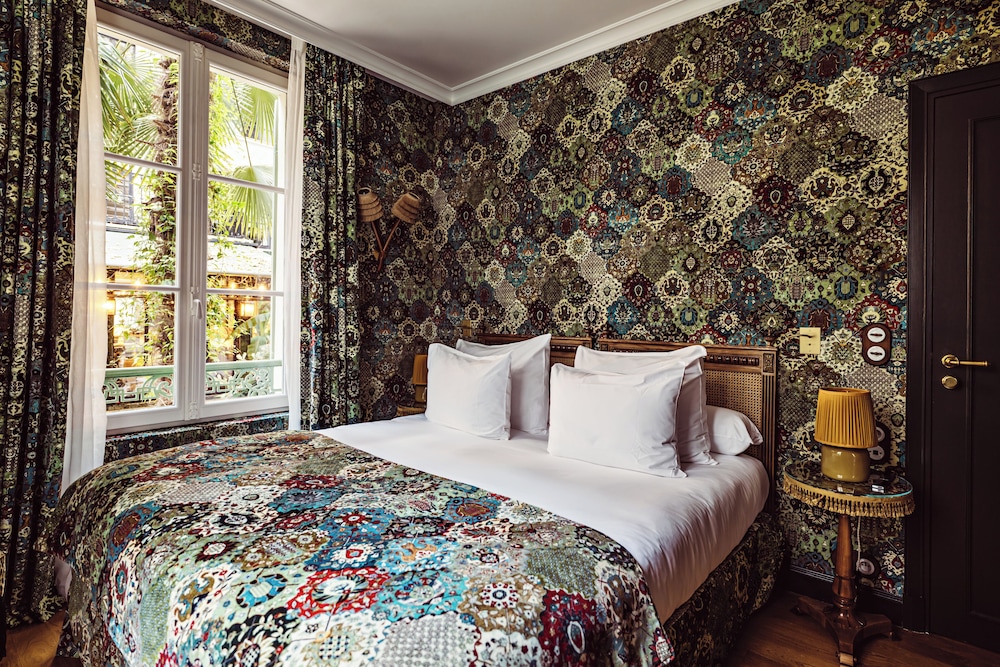 Deluxe House photo 2
