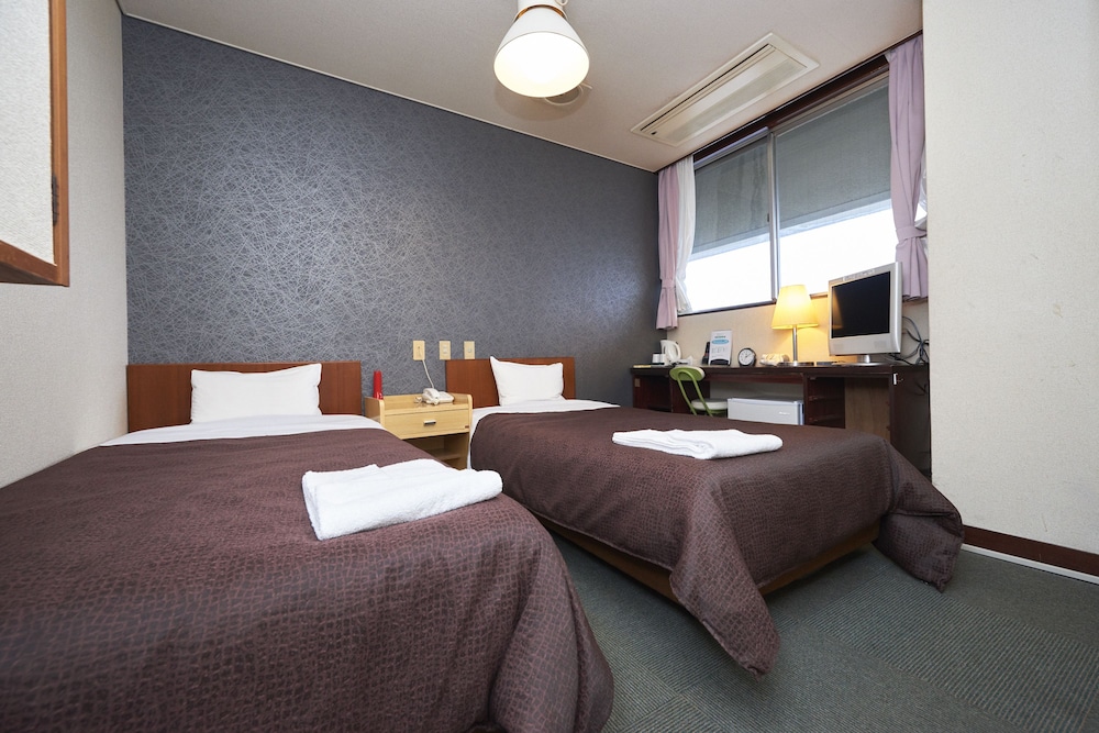 Twin Room, Smoking photo 2