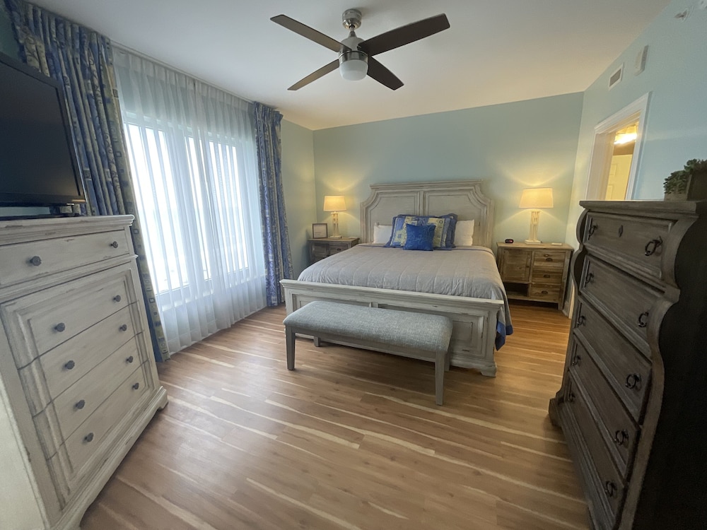 Condo, 2 Bedrooms