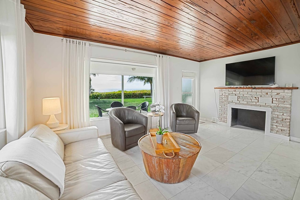 Beach Front Two Bedroom House