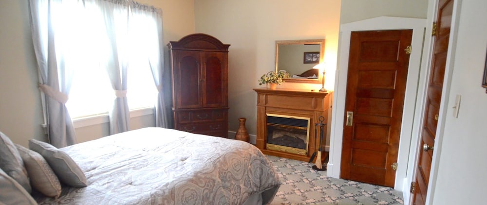 Mini Suite