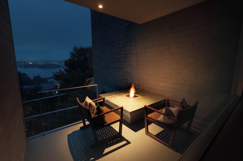 King size bed room with mountain view(Deck Chair) photo 3