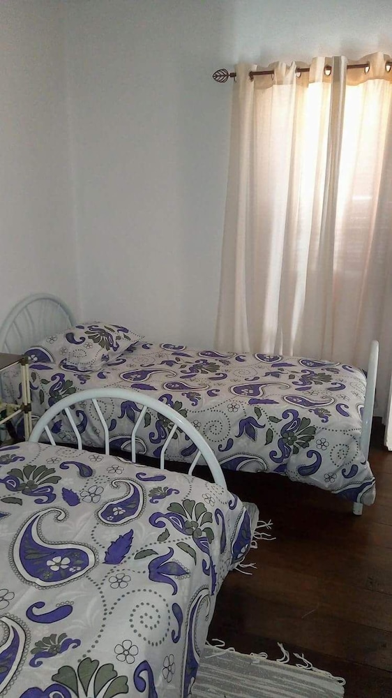House, 2 Bedrooms photo 3