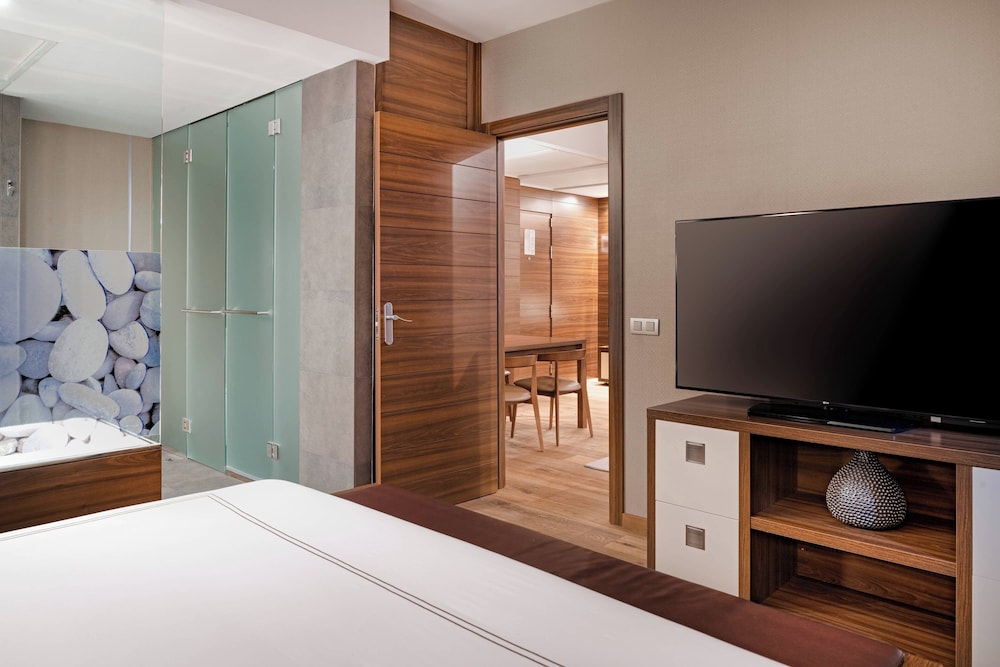 Suite Familiar, 1 Habitación, No Fumador, Vista a la Montaña