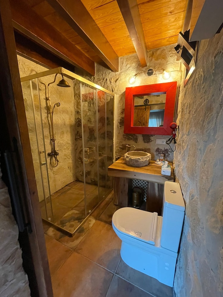 Luxury Bungalow, 1 Bedroom, Pool View photo 2