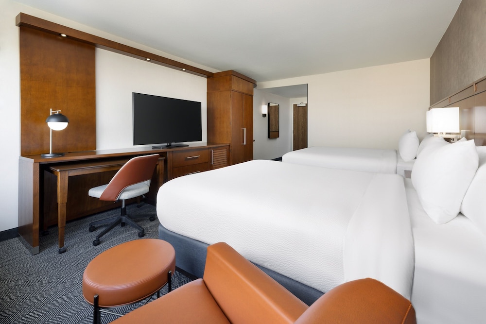 Room, 2 Queen Beds (Hearing Accessible) - Photo 1