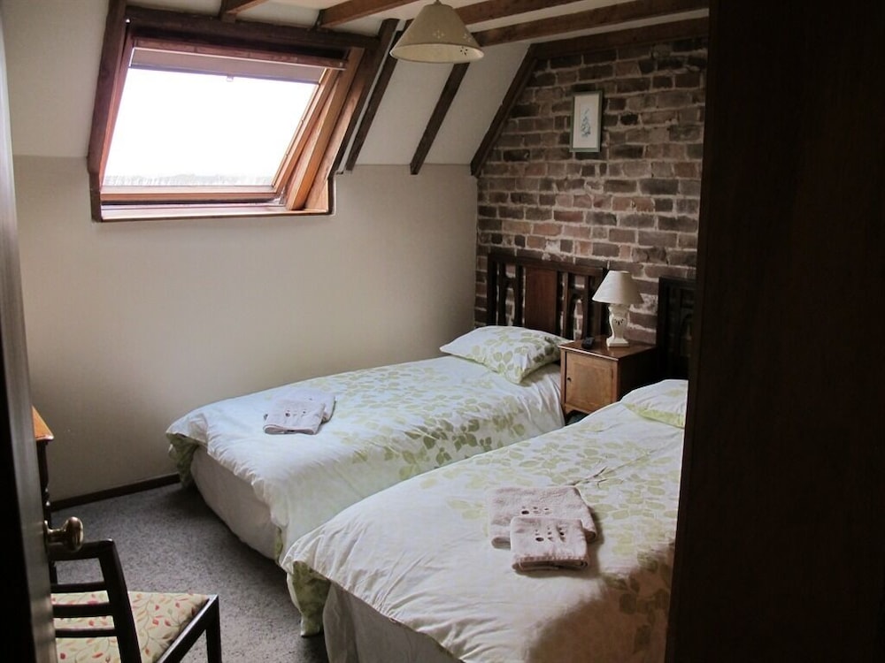 Quadruple Room, Private Bathroom (Family of 4) - Photo 1