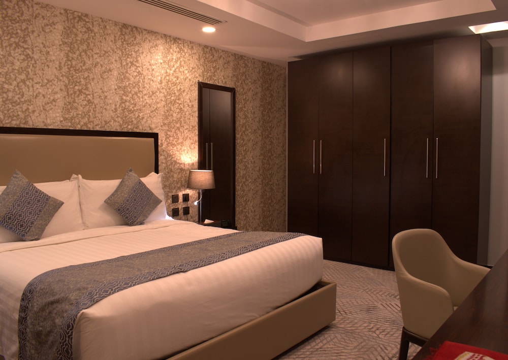 Executive Suite photo 3
