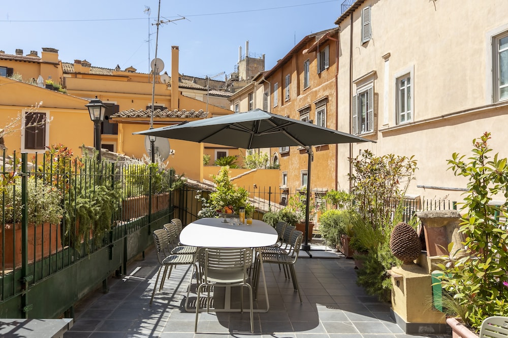 Apartment, 5 Bedrooms, Terrace, Annex Building