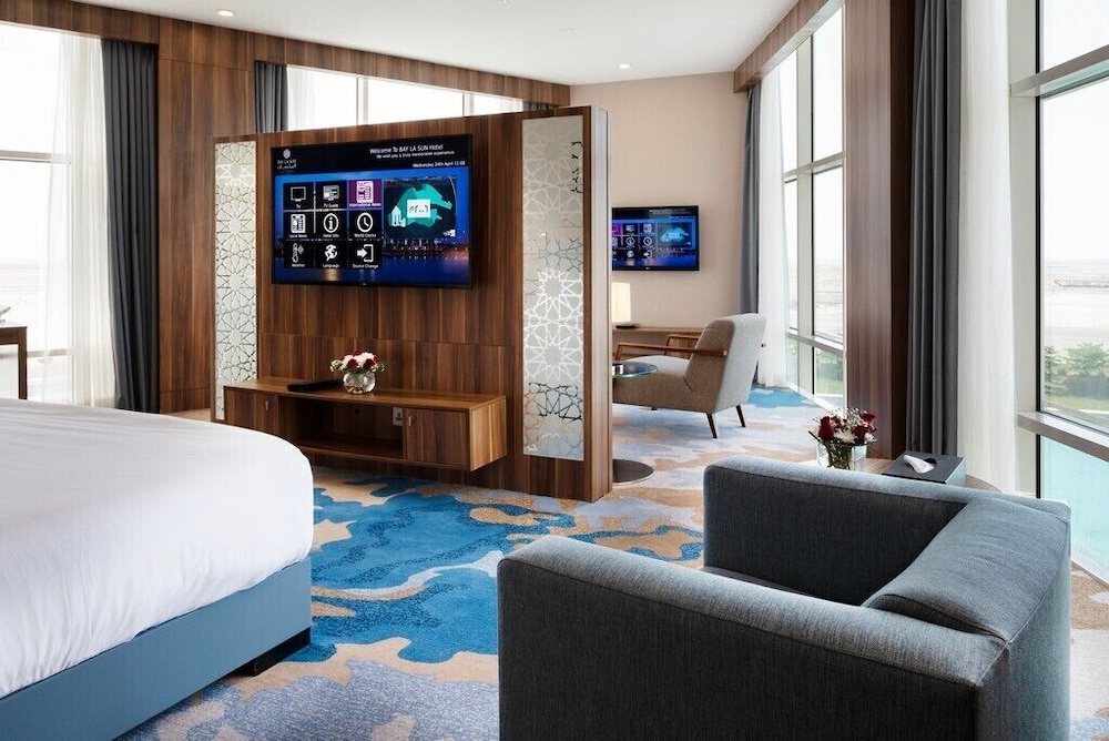Executive Suite, 1 Bedroom, Marina View