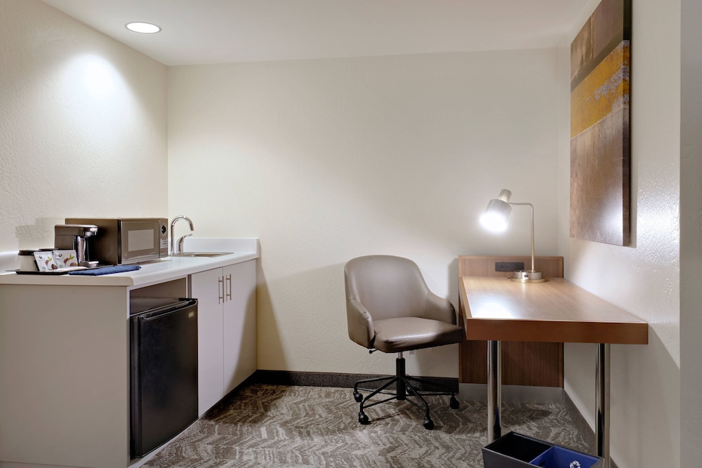 Suite, Multiple Beds photo 2