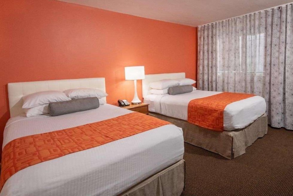 Room, 2 Double Beds, Mobility Accessible, Smoking